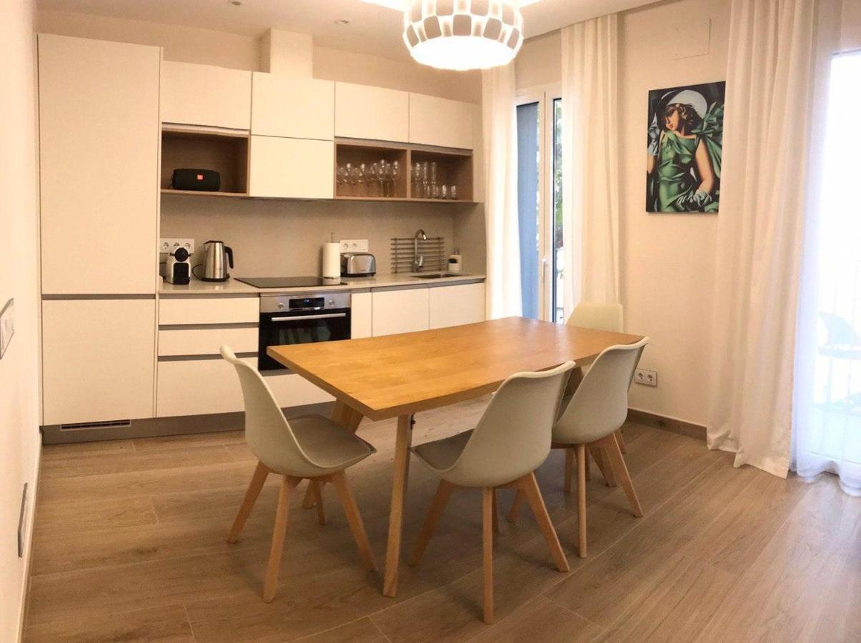 Nuevo Apartamento Moderno Elisa - A 80 Metros De La Playa Para 5 Personas 桑特费柳德吉克索尔斯 外观 照片