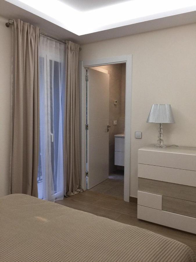 Nuevo Apartamento Moderno Elisa - A 80 Metros De La Playa Para 5 Personas 桑特费柳德吉克索尔斯 外观 照片